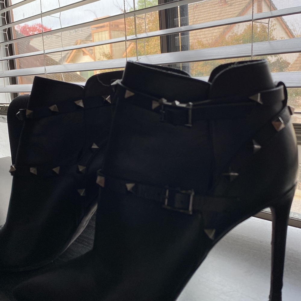 VALENTINO GARAVANI rockstud ankle booties - Picture 6 of 9
